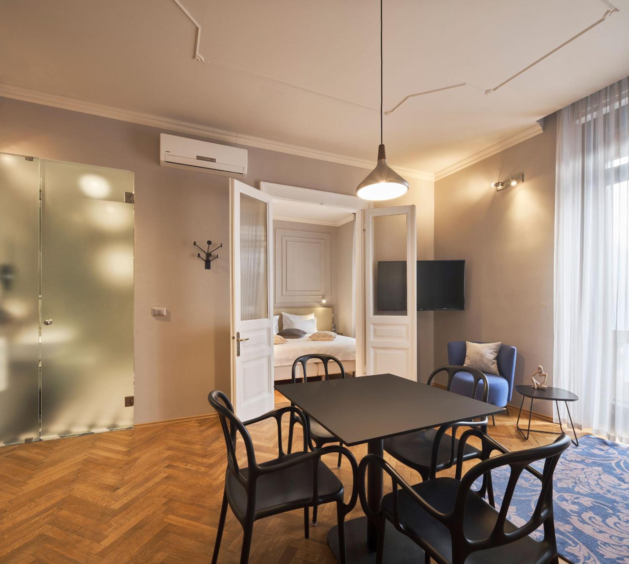 Urbanauts Beletages Sonata Lägenhet Trieste Exteriör bild